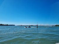 Schifffahrt vom Flughafen in die Innenstadt... 