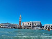 Schifffahrt vom Flughafen in die Innenstadt... (Markusplatz)