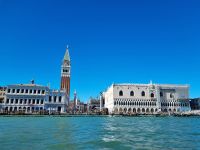 Schifffahrt vom Flughafen in die Innenstadt... (Markusplatz)