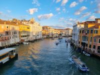 Blick von der Accademia-Brücke auf den Canal Grande