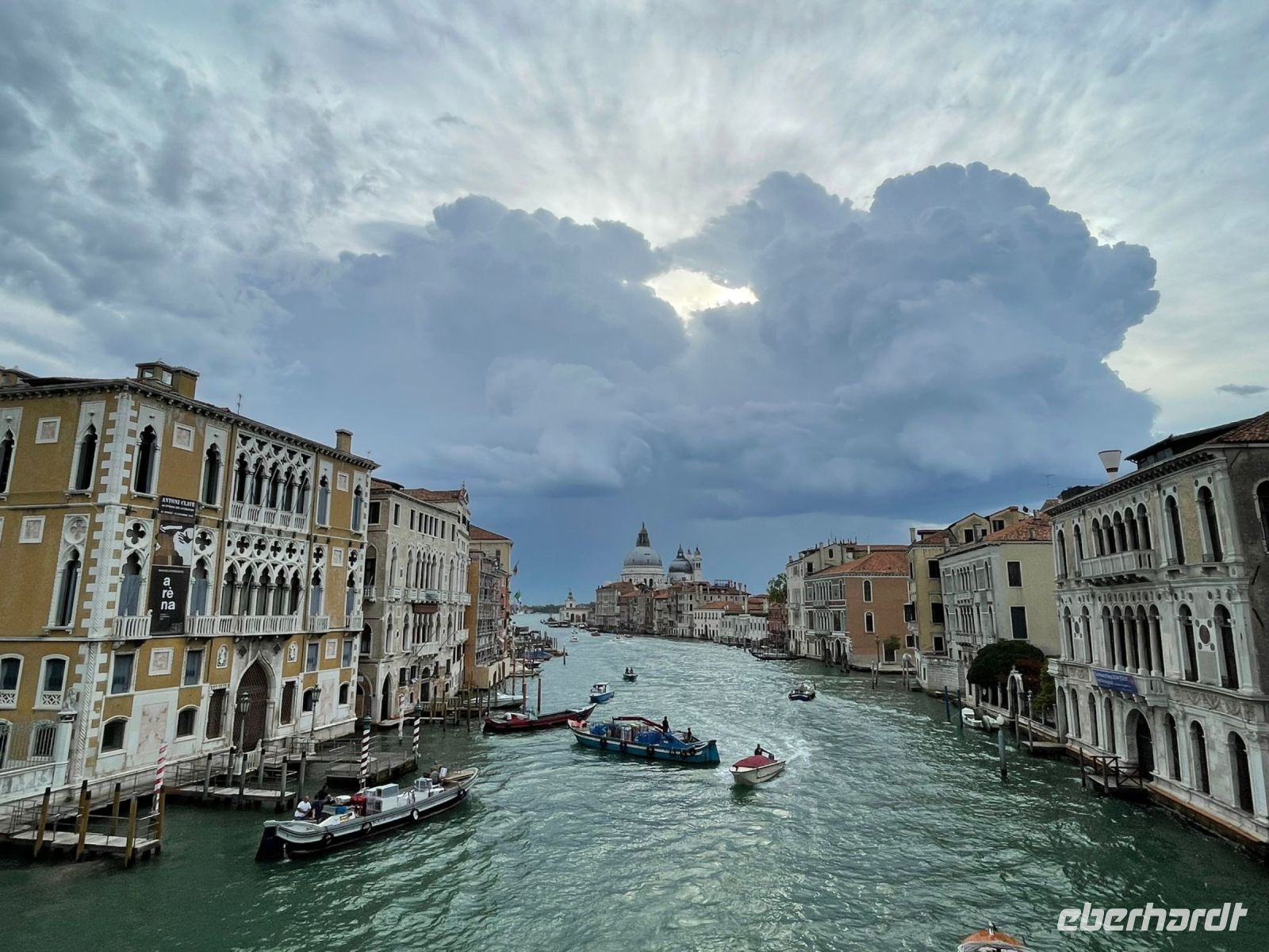 Morgenstimmung - Blick von der Accademia-Brücke auf den Canal Grande