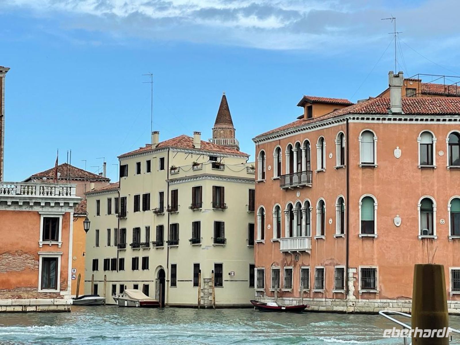 Auf den Spuren von Commissario Brunetti... (Commissario Brunettis Balkon)