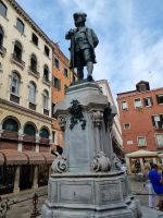 Auf den Spuren von Commissario Brunetti... (Campo San Bortolomio)