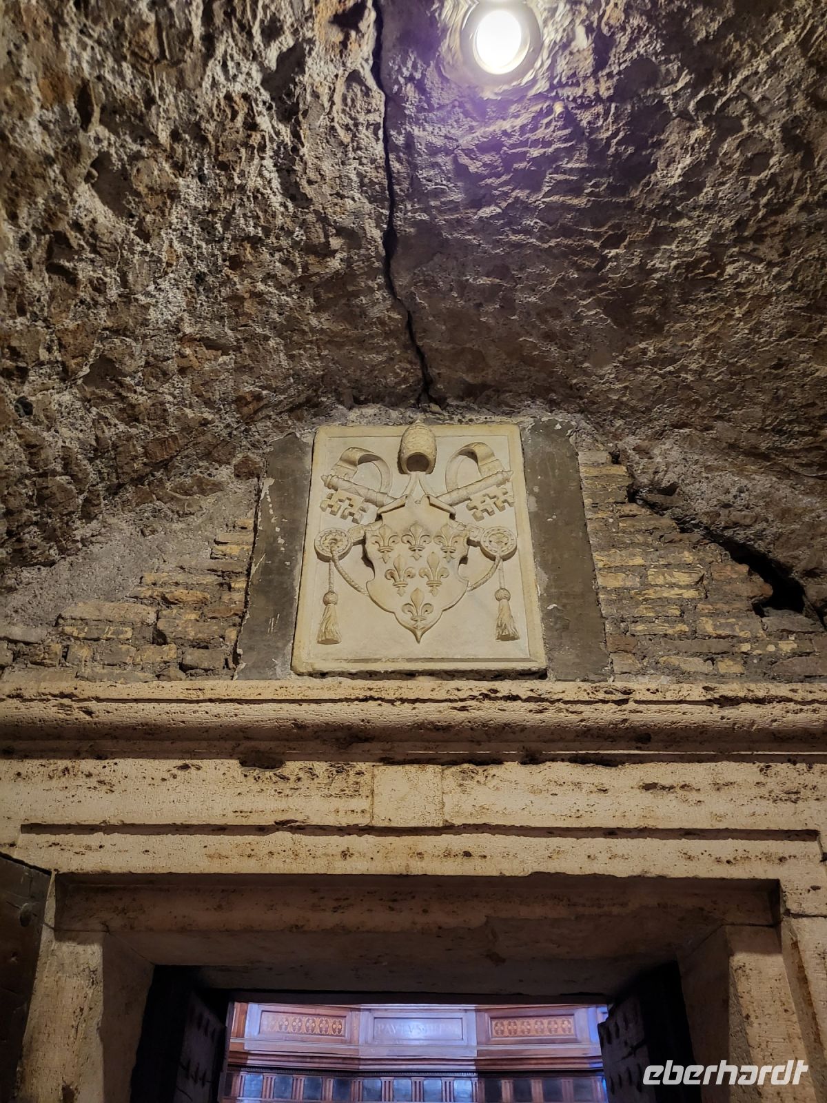 Wappen über der päpstlichen Schatzkammer, in der Engelsburg