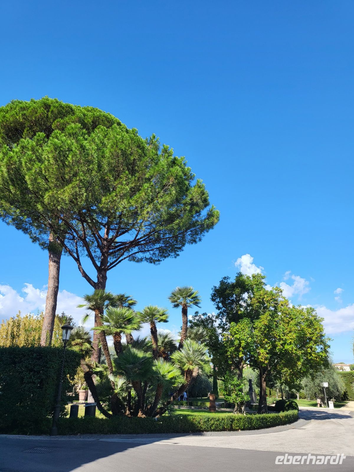 Wege durch die Gärten