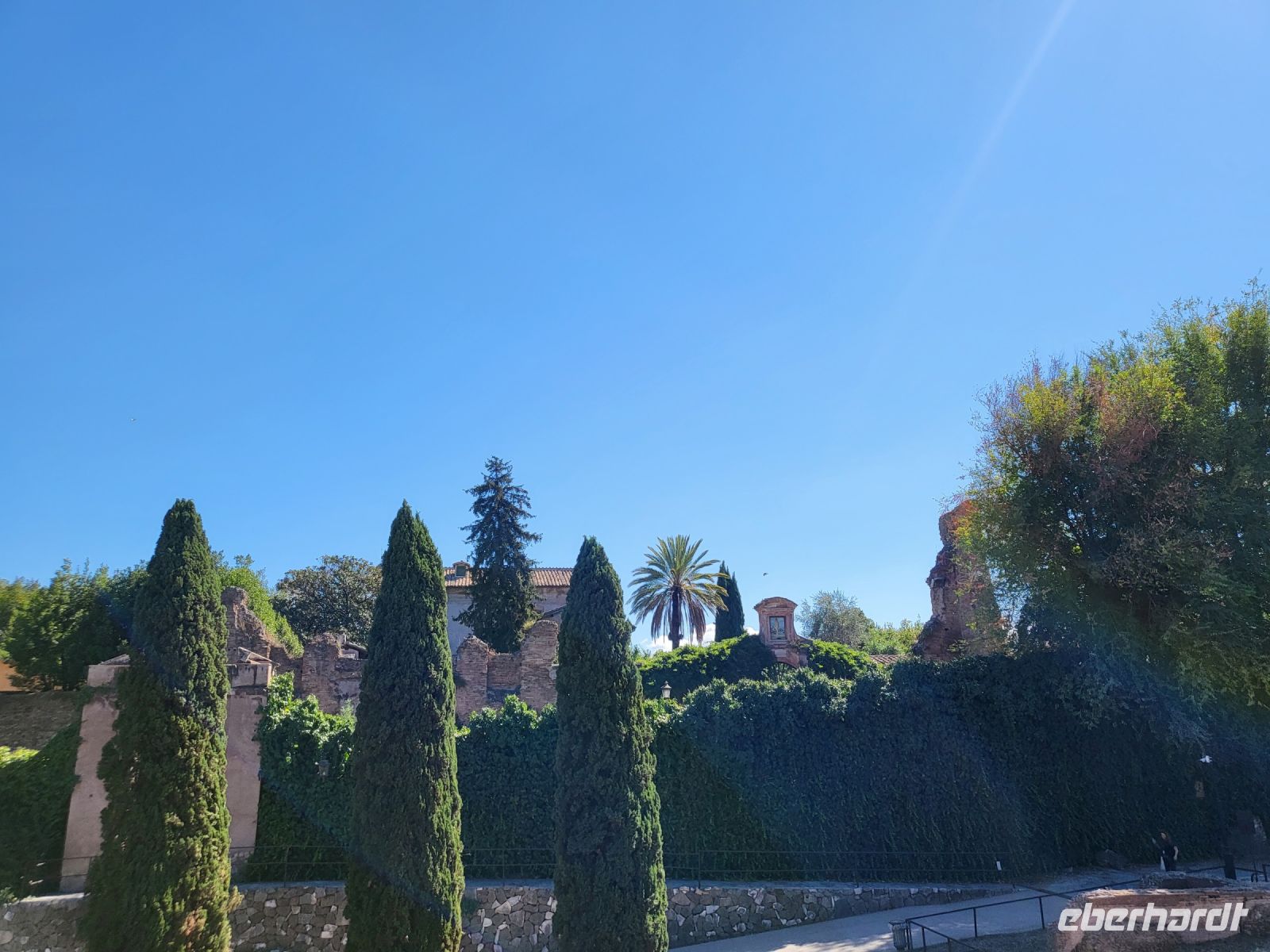 auf dem Wege vom Palatin-Hügel zum Kolosseum