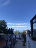 Pool und Ausblick auf den Vesuv