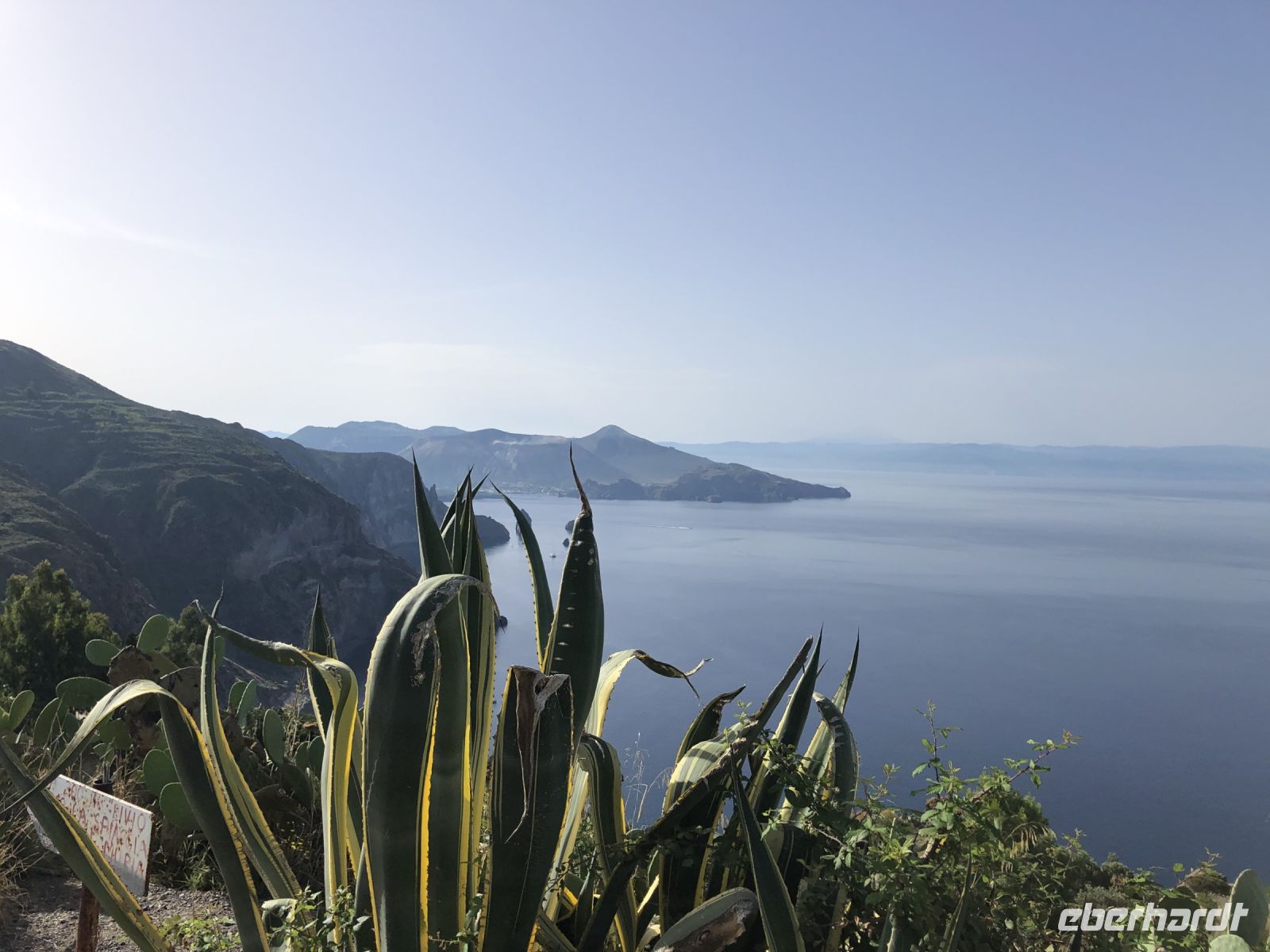 Blick auf Vulcano - eine der Liparischen Inseln