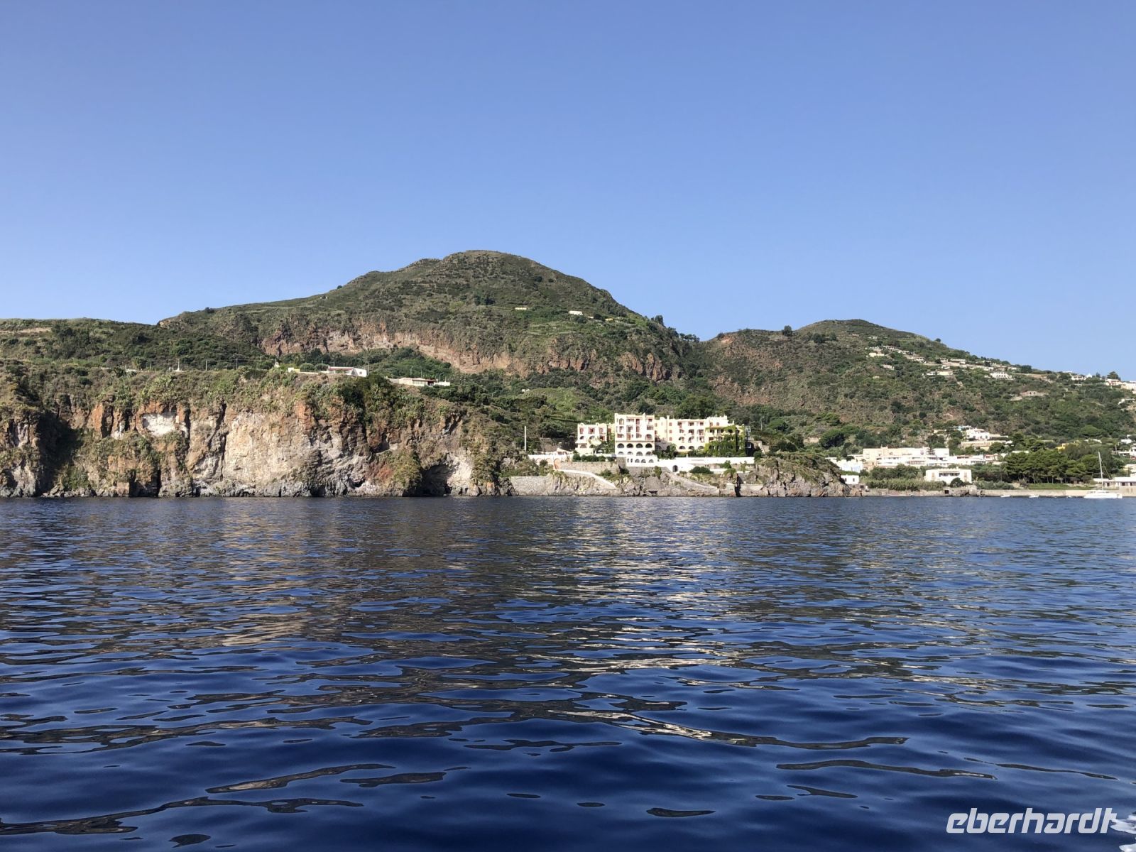 Lipari vom Meer aus