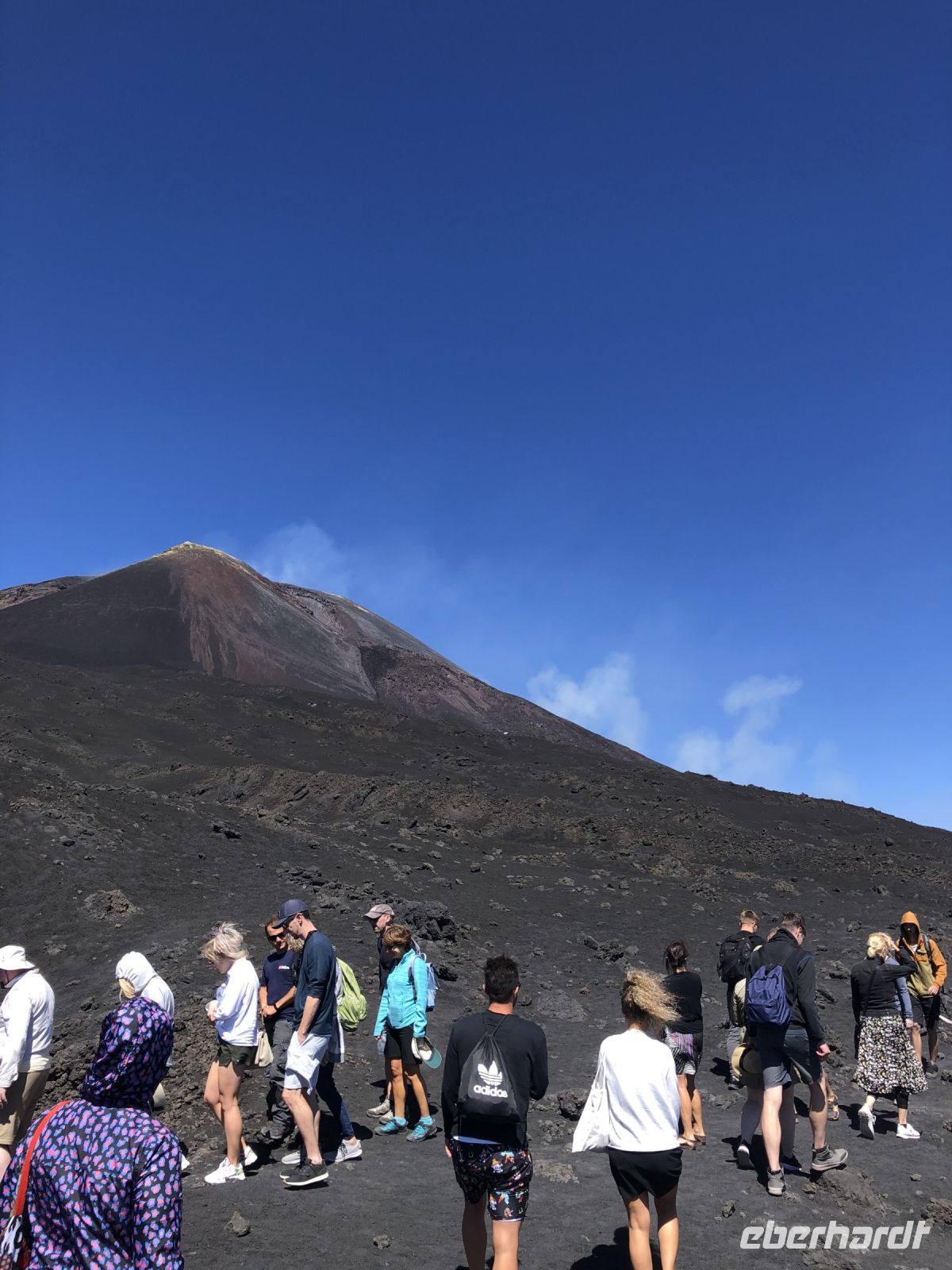 Wanderung am Kraterrand des Ätna