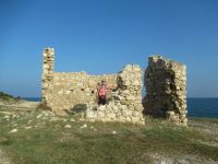 Apulien-Nordküste - etwas  verfallen das Häuschen -).JPG