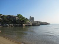 Apulien-Wachturm anm der Nordküste.JPG
