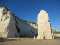 Apulien-Vieste Pizzomunno-nachmitttags.JPG