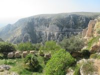 Apulien-Kloster Pulsano - die Felsenwelt.JPG