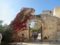 Apulien-Kloster Pulsano- Eingang.JPG