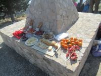 Unser Picknick am Kloster Pulsano.JPG