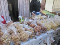 Bari - Orecchiette und andere Köstlichkeiten.JPG