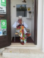 Alberobello - Ich warte auf die Gäste.JPG