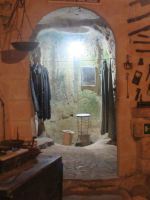 Matera - das Badezimmer in der Höhlenwohnung..JPG