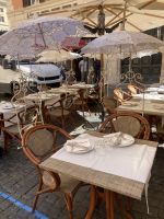 Restaurants gibt es gebügend