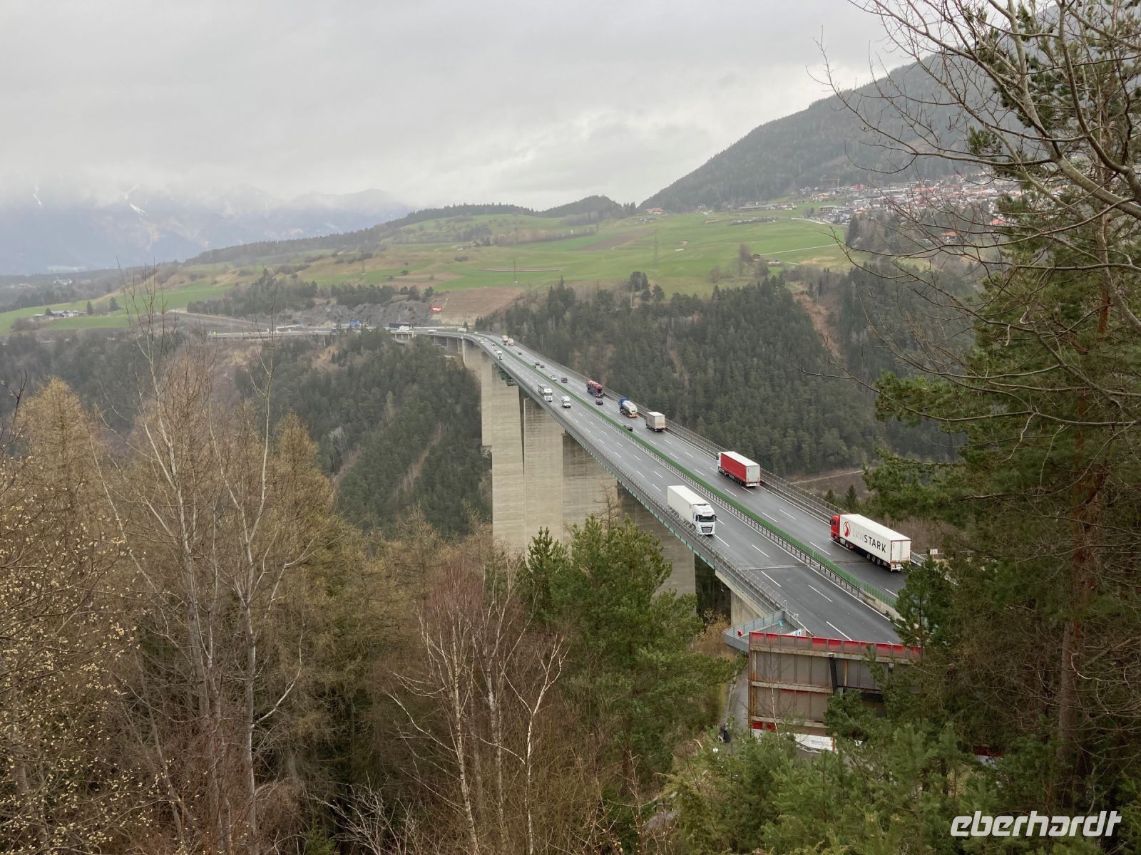 1. Reisetag – Fahrt über den Brenner nach Freienfeld – Blick auf die Europabrücke