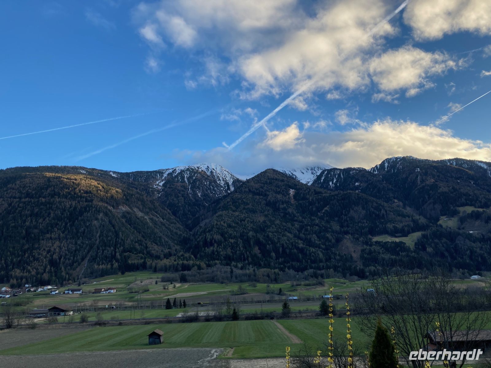 1. Reisetag – Fahrt über den Brenner nach Freienfeld – Blick vom Hotel auf die Alpen