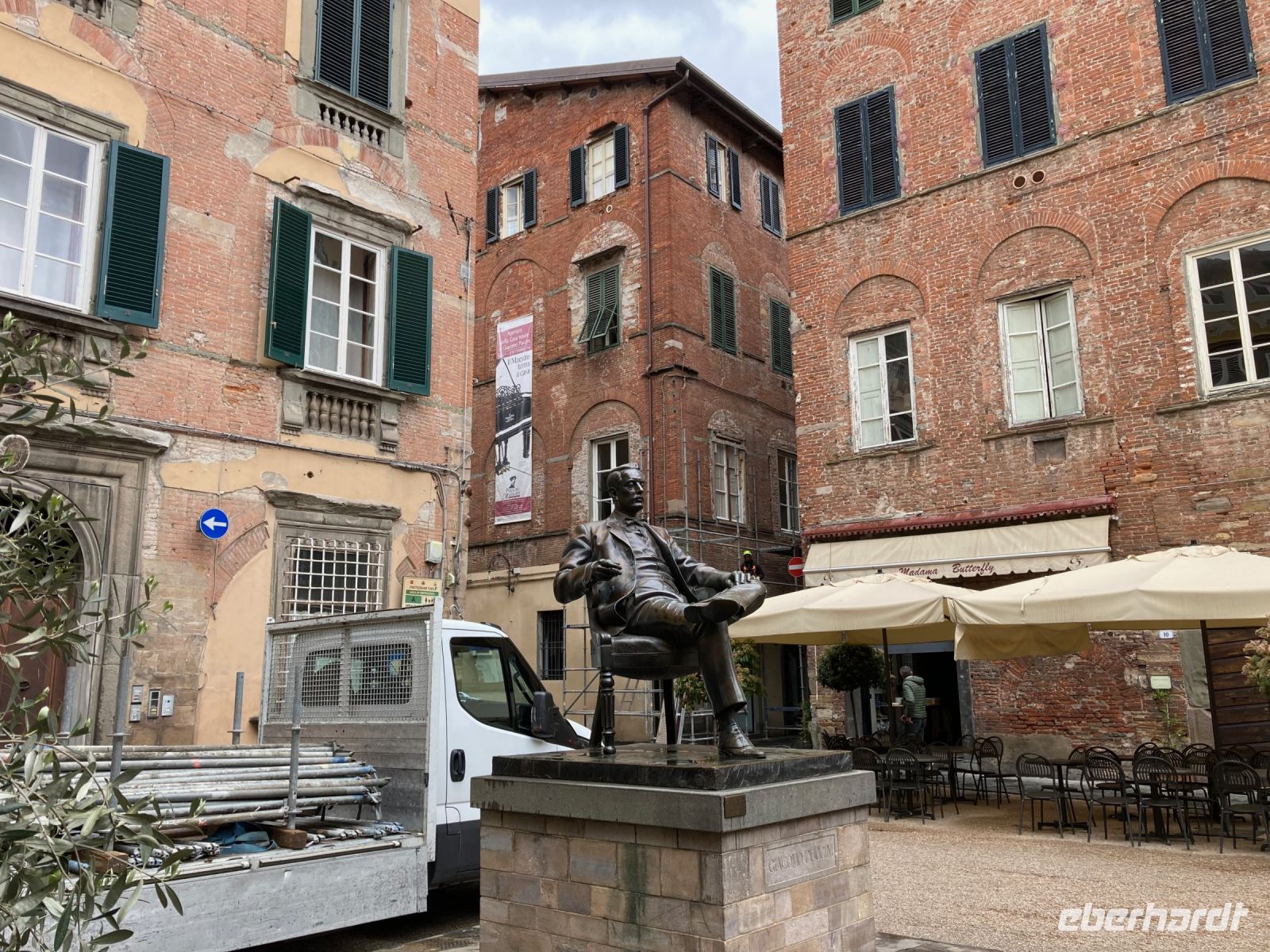 3. Reisetag – Stadtführung in Lucca – Puccini-Denkmal vor dem Museum