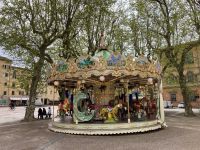 3. Reisetag – Stadtführung in Lucca – Karussell auf dem Piazza Napoleone (Piazza Grande)