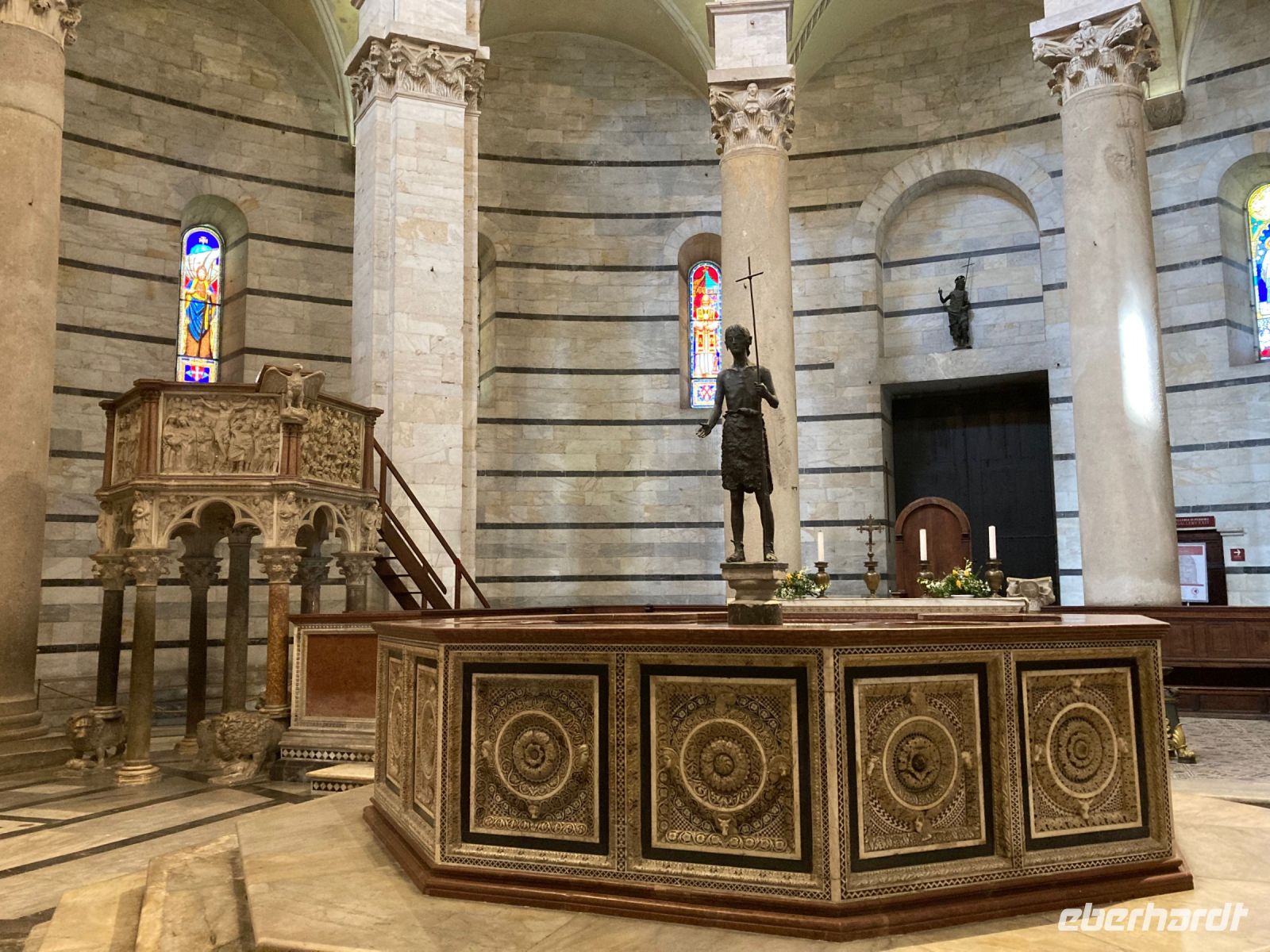 5. Reisetag – Besuch von Pisa – Taufbecken und Kanzel im Baptisterium