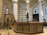5. Reisetag – Besuch von Pisa – Taufbecken und Kanzel im Baptisterium