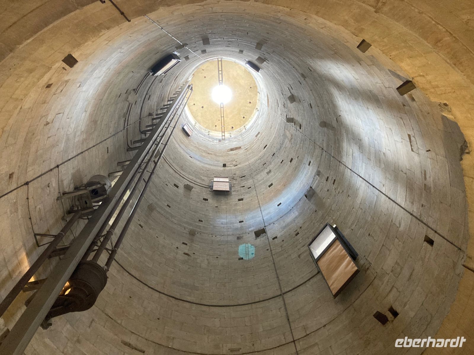 5. Reisetag – Besuch von Pisa – Schiefer Turm von Innen