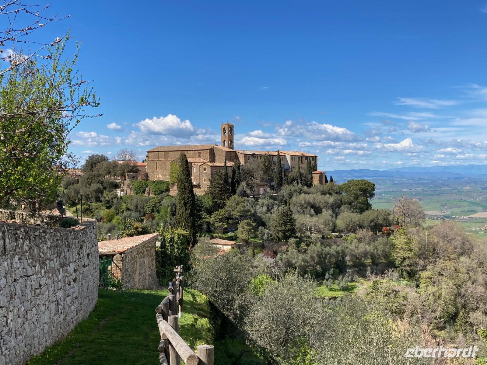 6. Reisetag – Freizeit in Monalcino – Kirche San Francesco