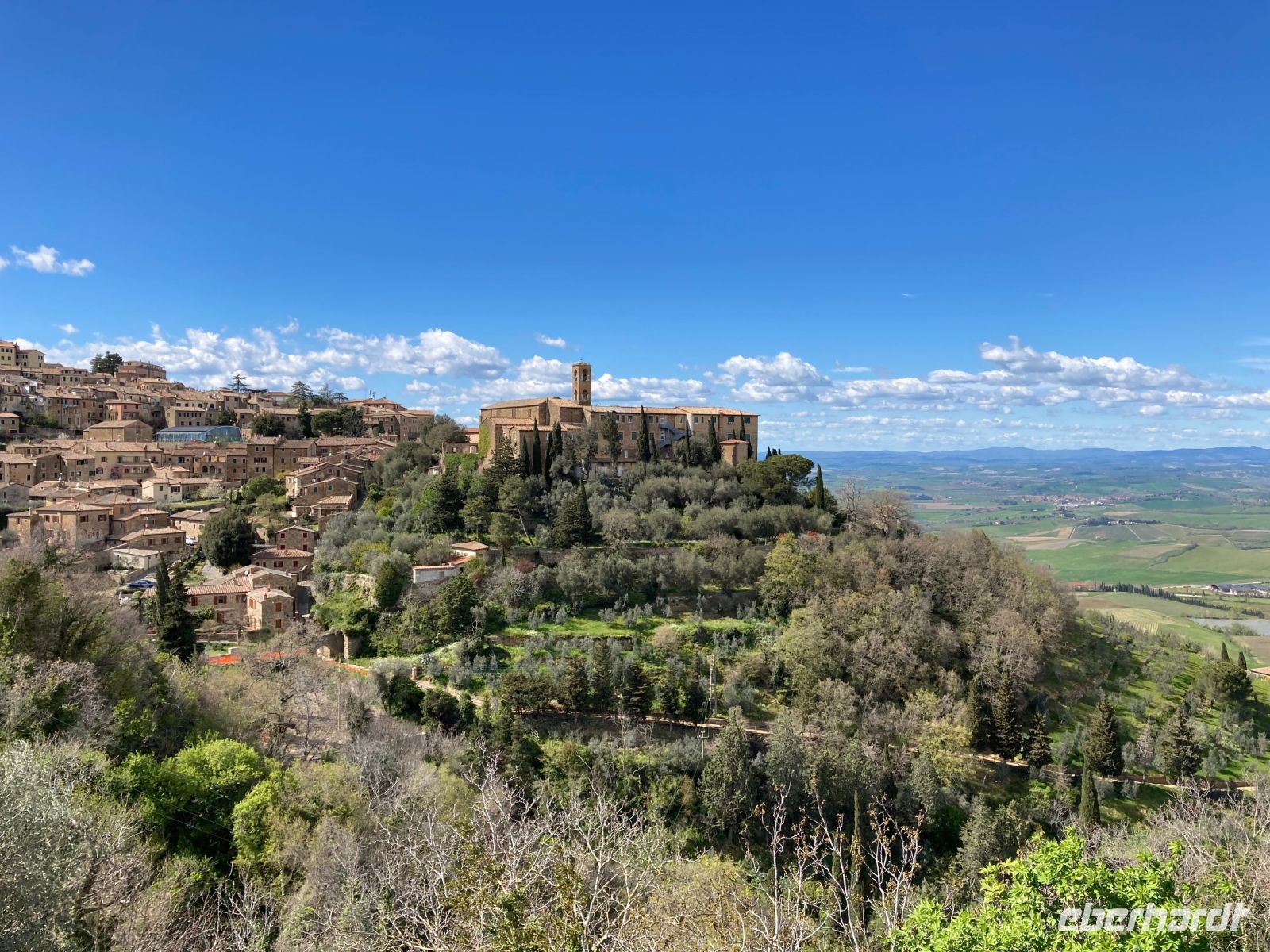 6. Reisetag – Freizeit in Monalcino – Altstadtpanorama