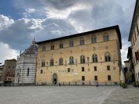 9. Reisetag – Spaziergang durch Pistoia – Domplatz mit Tribunale di Pistoia und Baptisterium
