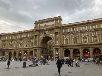 9. Reisetag – Stadtführung in Florenz am Abend – Piazza della Repubblica