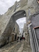 Eingang der alten Stadtmauer von Peschici