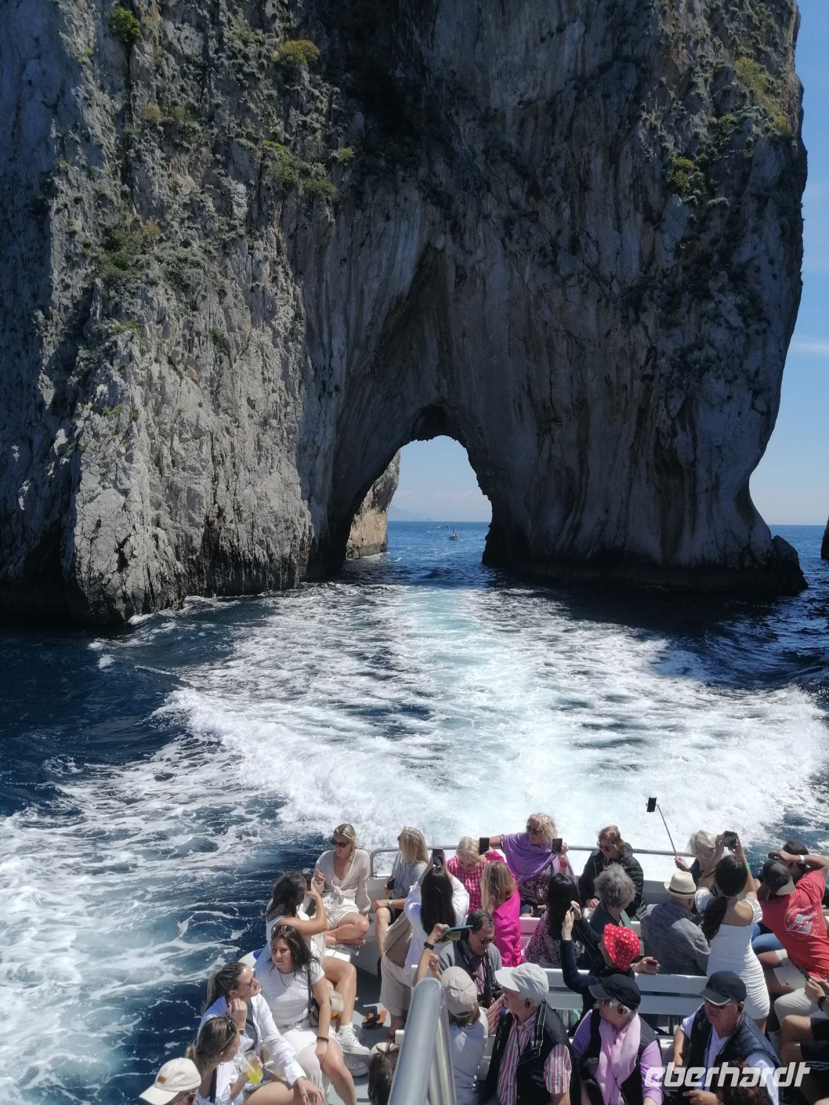 nach dem Kuss-Durchfahrt im Felsen der Liebe, Rundschifffahrt um Capri