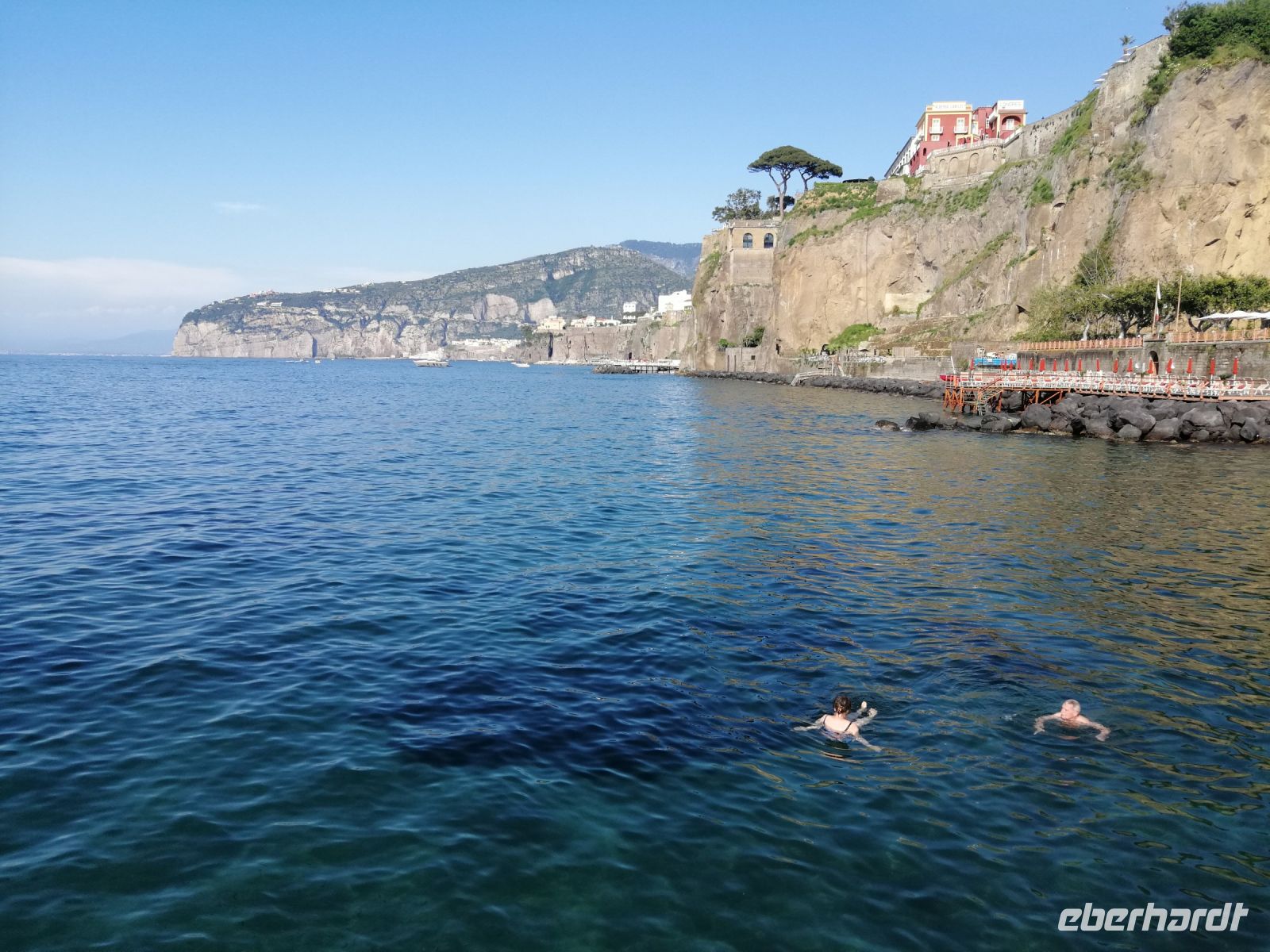 Anbaden direkt im Meer, Sorrent