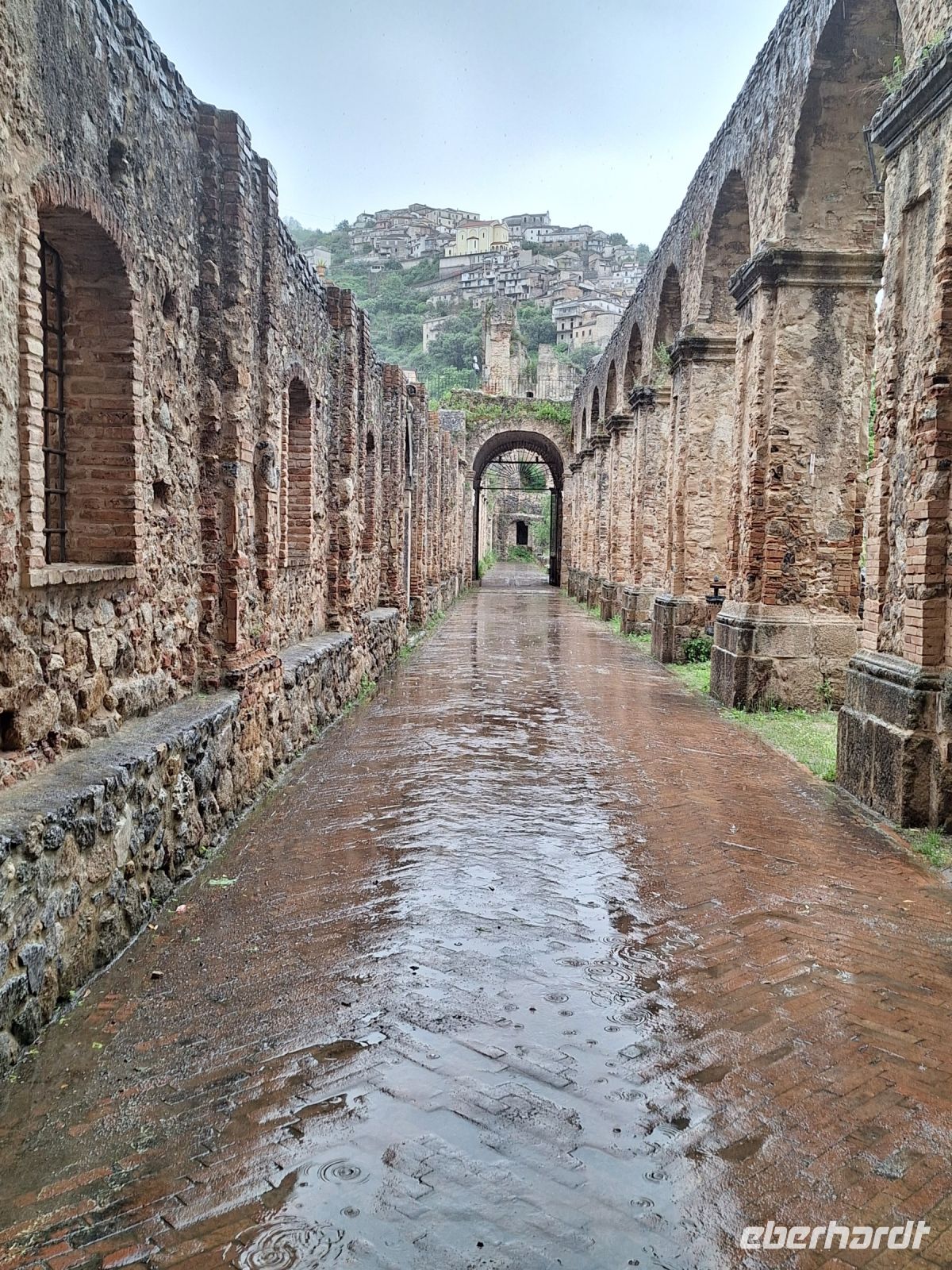 051 Kalabrien Klosterruine Soriano