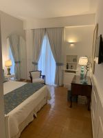 Zimmerbeispiel im Hotel Villa Romana in Minori