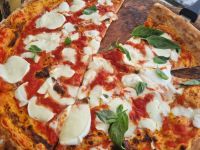 Abendessen (Pizza Margherita)