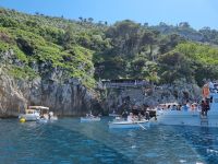 Eingang zur Blauen Grotte