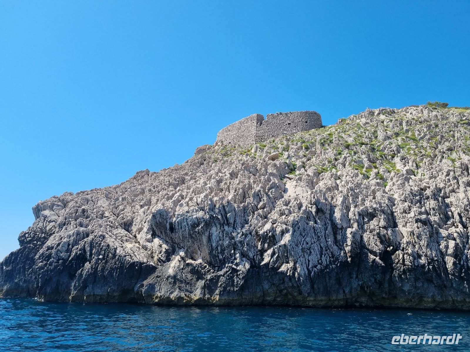 Schifffahrt rund um die Insel Capri...