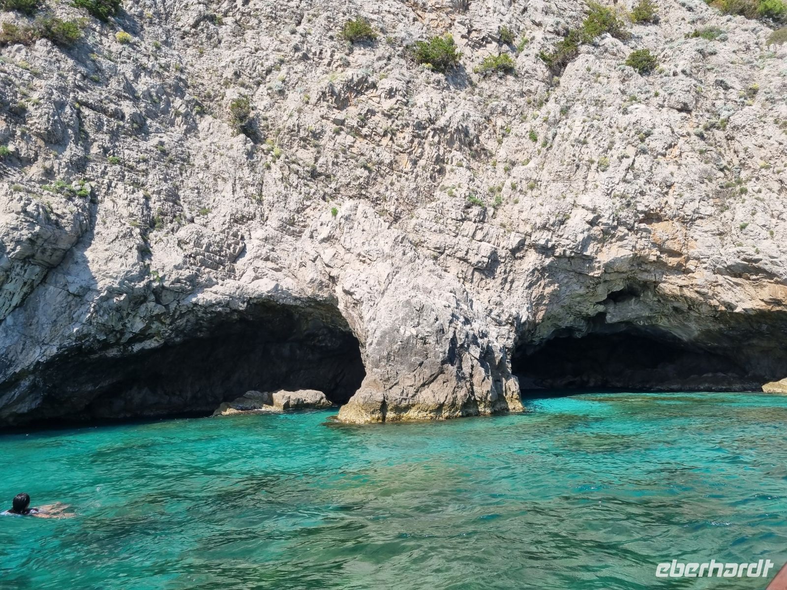 Schifffahrt rund um die Insel Capri...