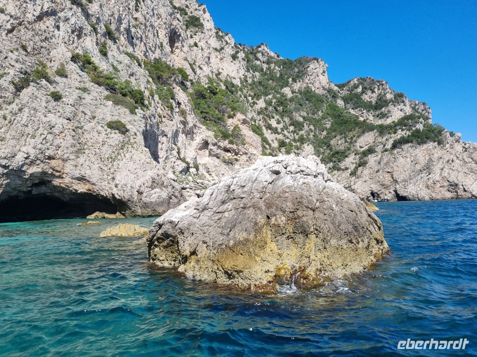 Schifffahrt rund um die Insel Capri...