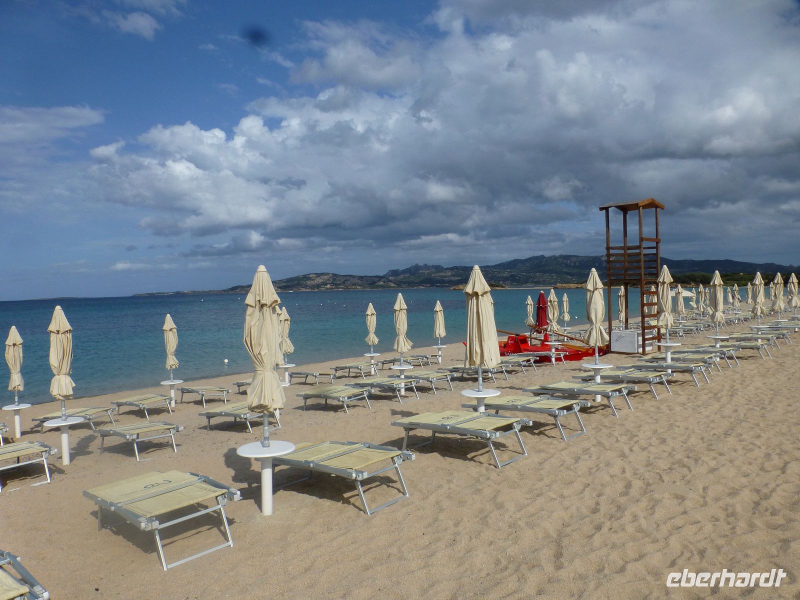 … so blau ist auch das Meer vor der Tür.