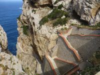 Über 600 Stufen führen auf dem Capo Caccia zur Neptungrotte. Heute leider geschlossen. – Wie schade. 