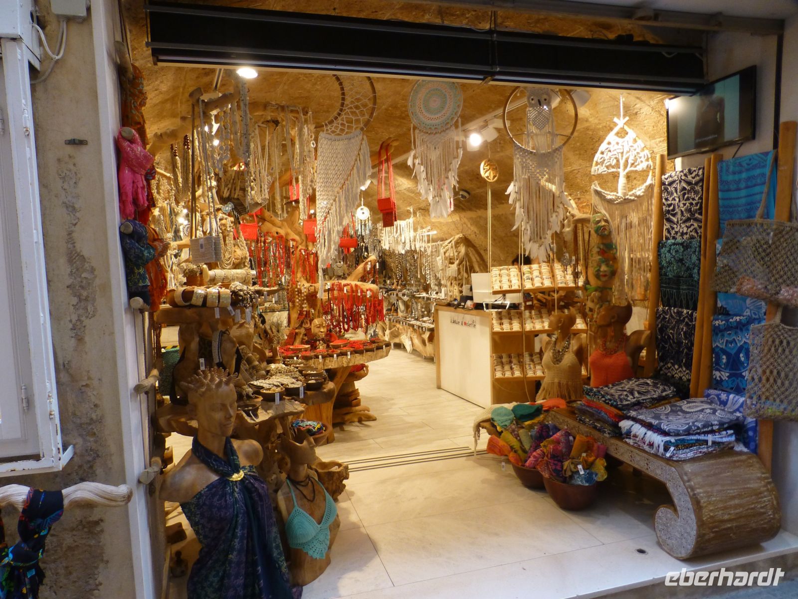 Einer von vielen einladenden Läden