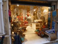 Einer von vielen einladenden Läden