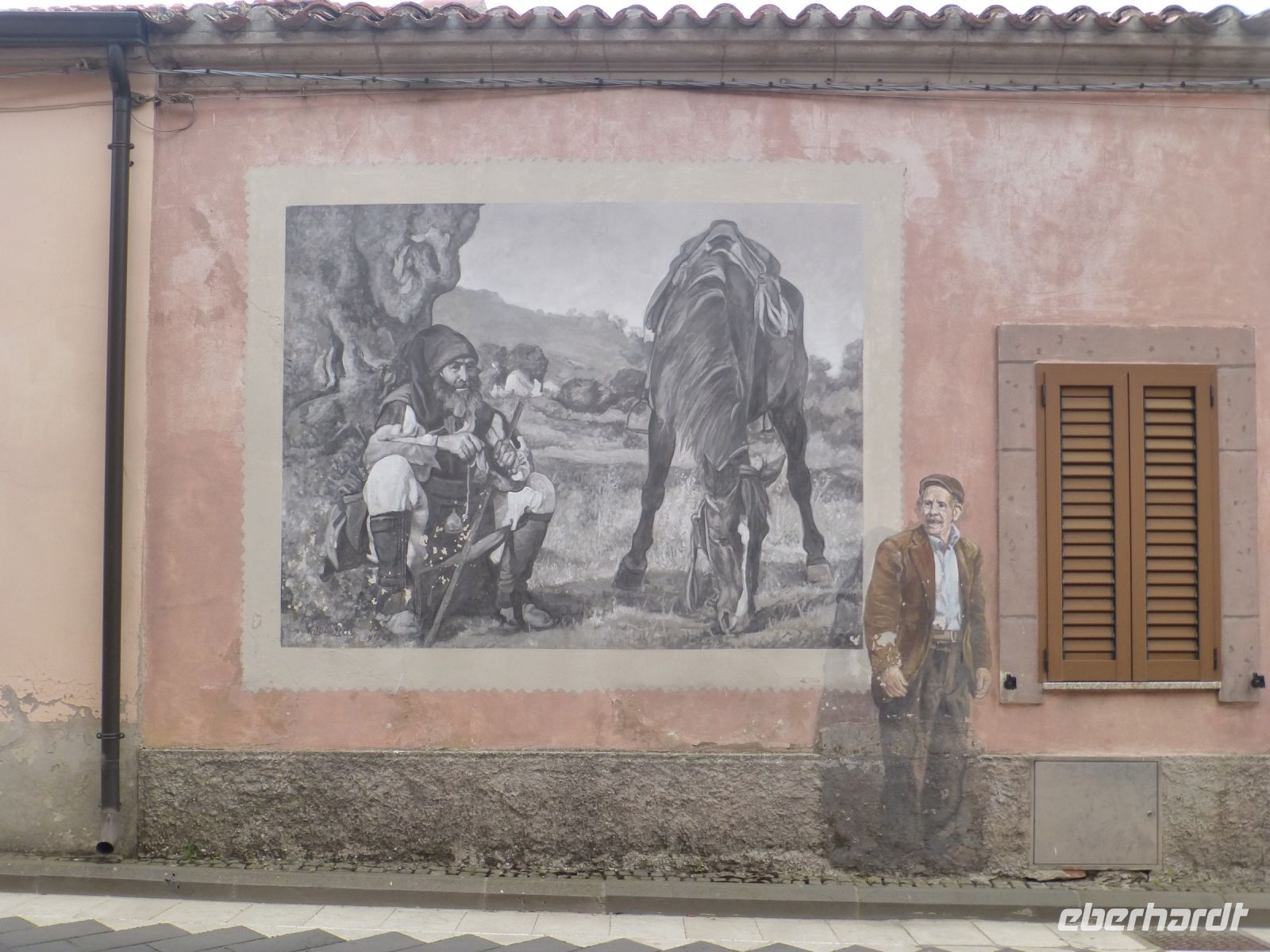 Hier wird mit der Perspektive gespielt. 